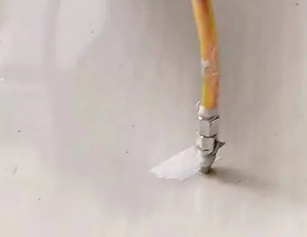 运河瓷砖空鼓维修公司专业解答在瓷砖铺贴过程中，如果使用的砂料过粗（如全部使用了粗砂），可能会导致以下问题